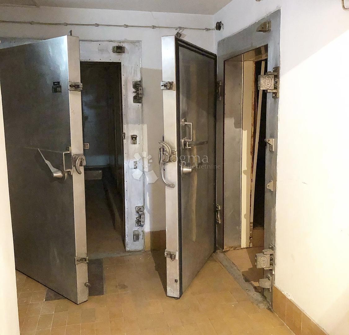 Poslovni prostor Gornja Dubrava, 603m2