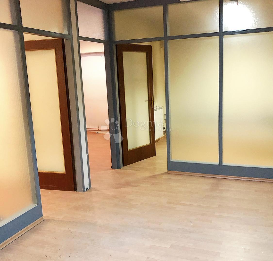 Poslovni prostor Gornja Dubrava, 603m2