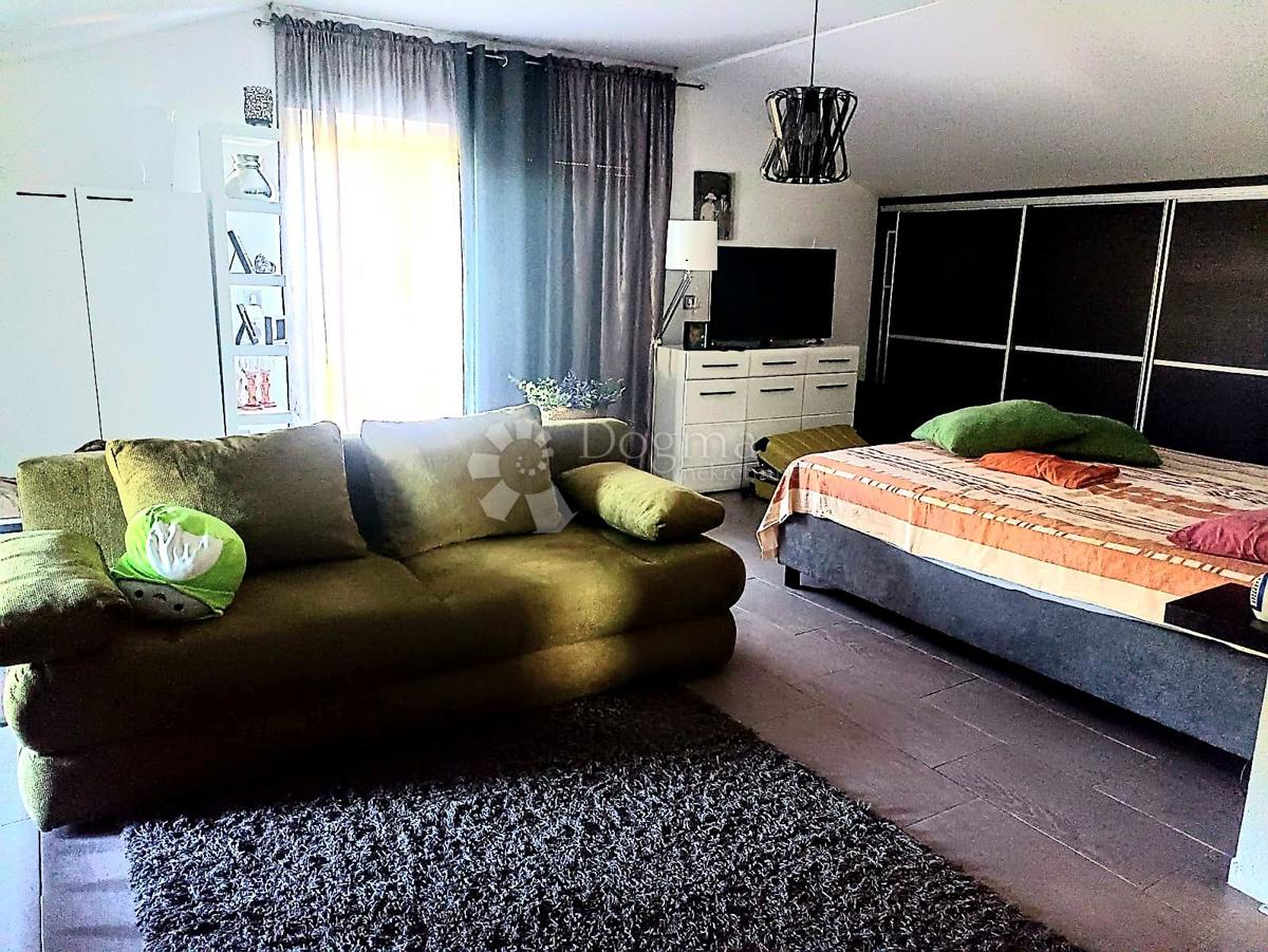 Hiša Sveti Kuzam, Rijeka, 100m2