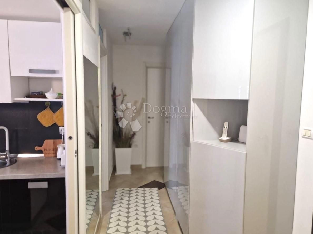 Stanovanje Labin, 70m2