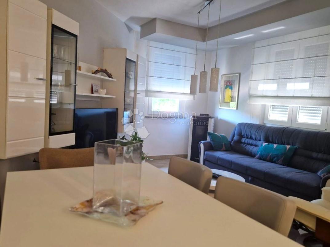 Stanovanje Labin, 70m2