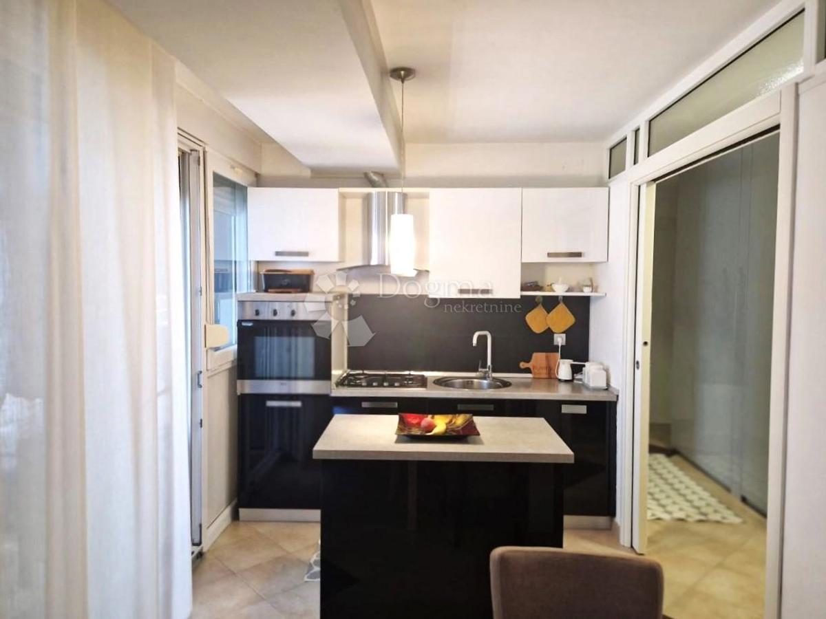 Stanovanje Labin, 70m2