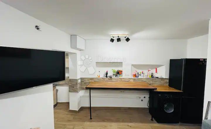 Stanovanje Varoš, Split, 71,74m2