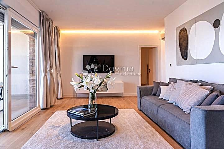 Stanovanje Ičići, Opatija - Okolica, 121,70m2