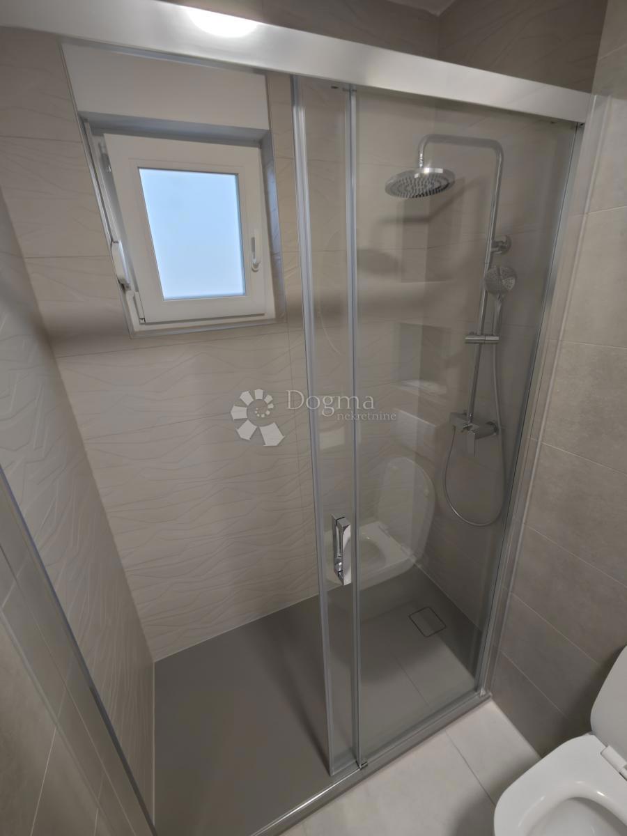 Apartma Novalja, 60m2