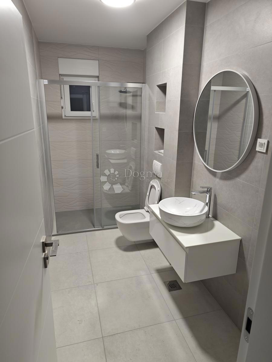 Apartma Novalja, 60m2