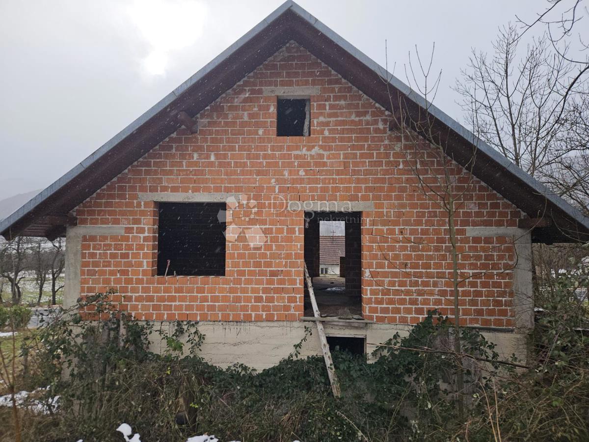 Zazidljivo zemljišče Ličko Petrovo Selo, Plitvička Jezera, 5.769m2