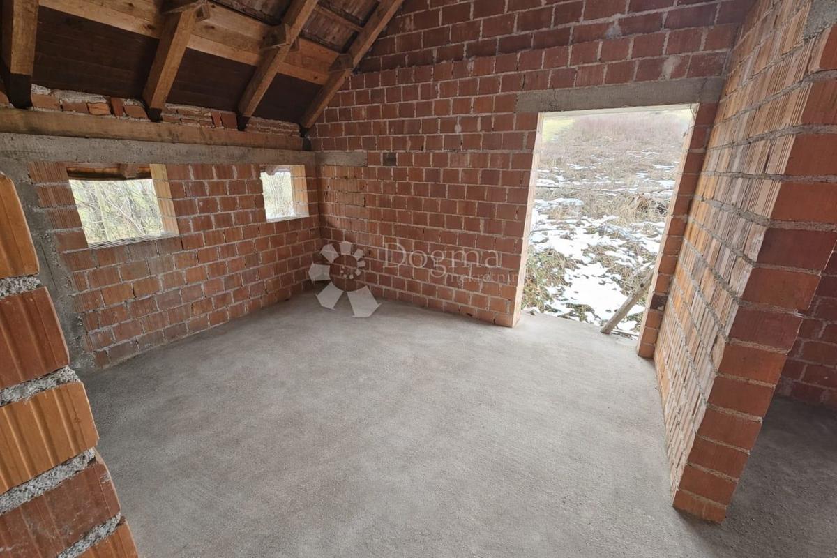 Zazidljivo zemljišče Ličko Petrovo Selo, Plitvička Jezera, 5.769m2