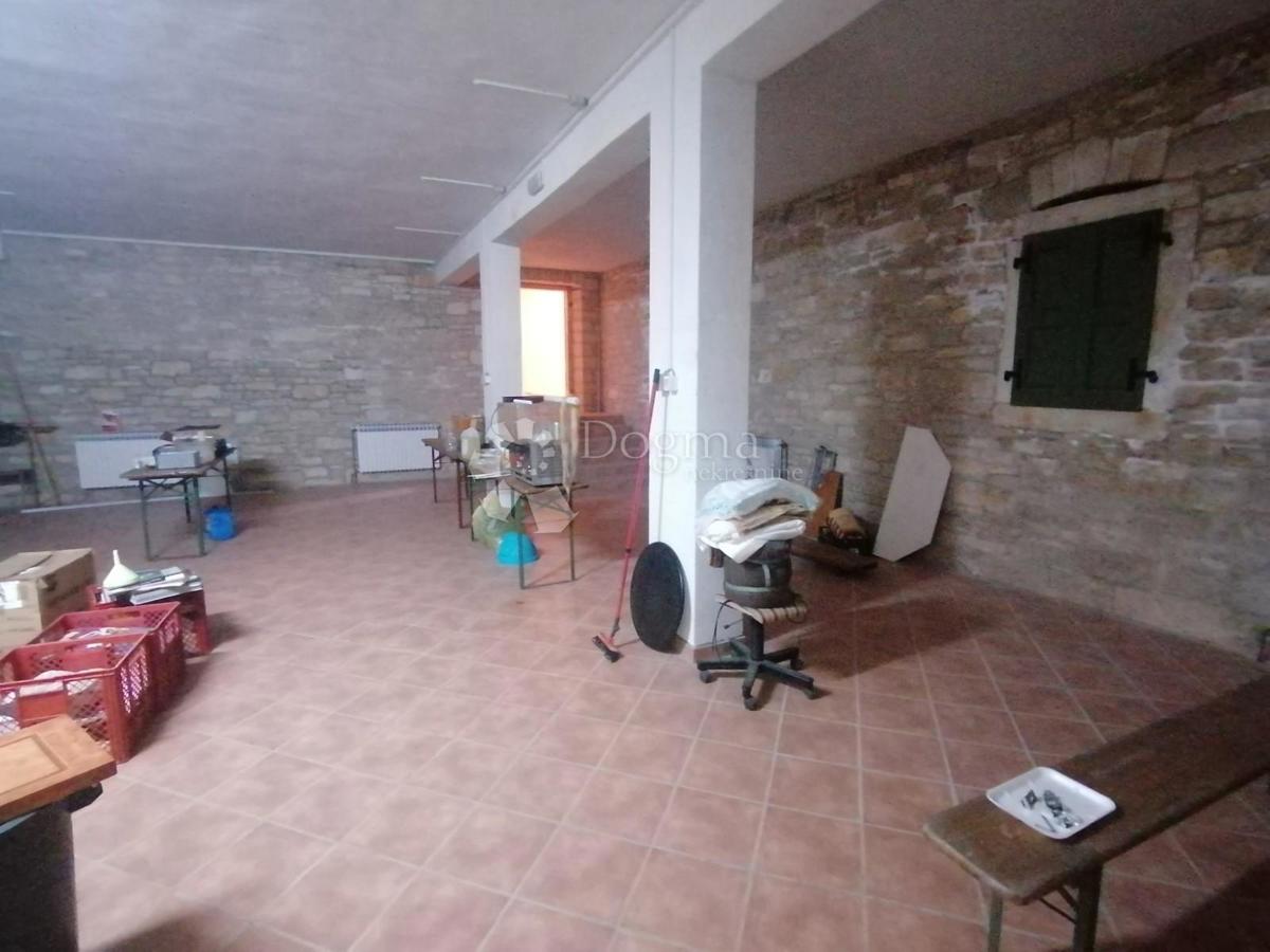 UMAG, STANOVANJE/POSLOVNI PROSTOR NA TOP LOKACIJI, POTENCIAL!