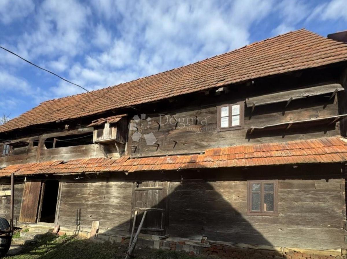 Hiša Okešinec, Križ, 180m2