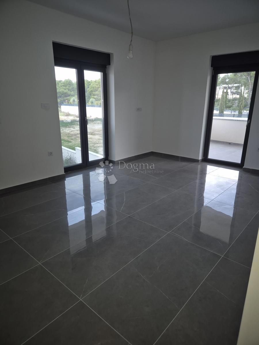 Stanovanje Tribunj, 60m2
