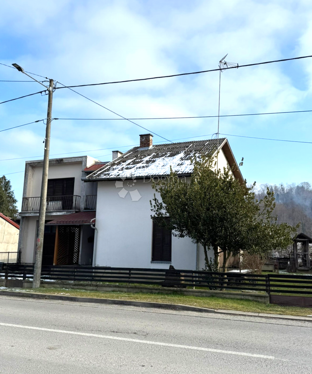 Hiša Veliko Trojstvo, 244m2