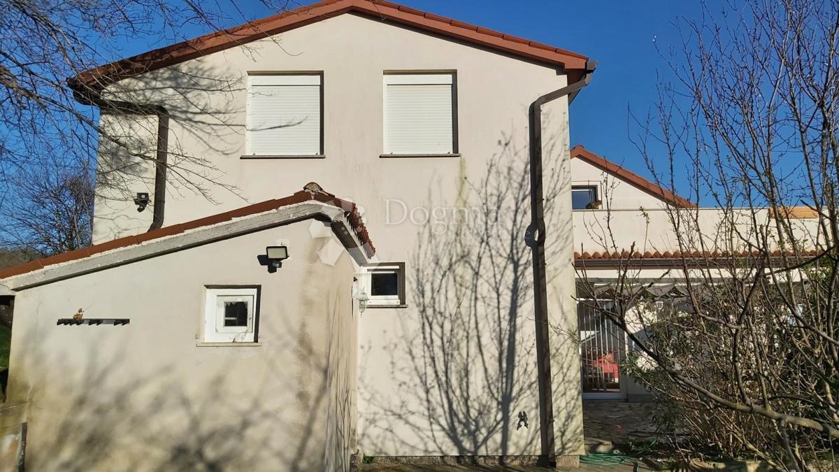 Hiša Labin, 300m2