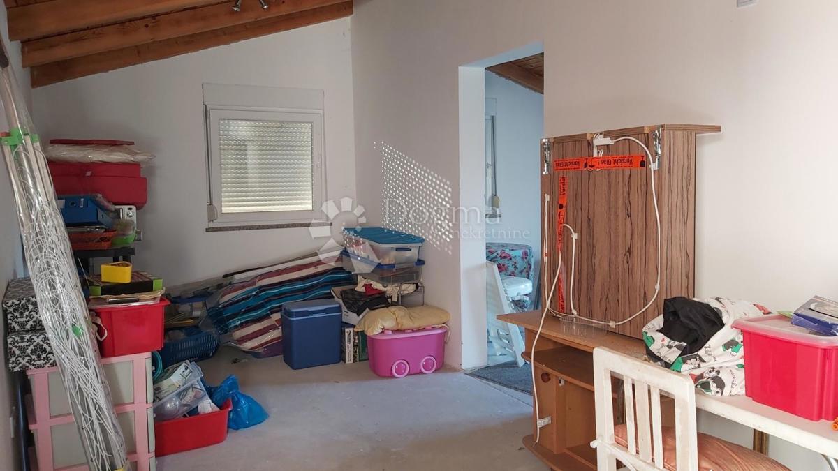 Hiša Labin, 300m2