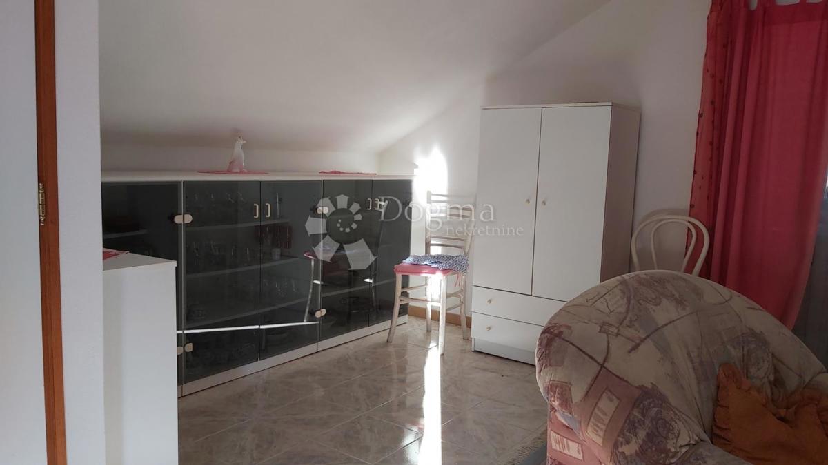 Hiša Labin, 300m2