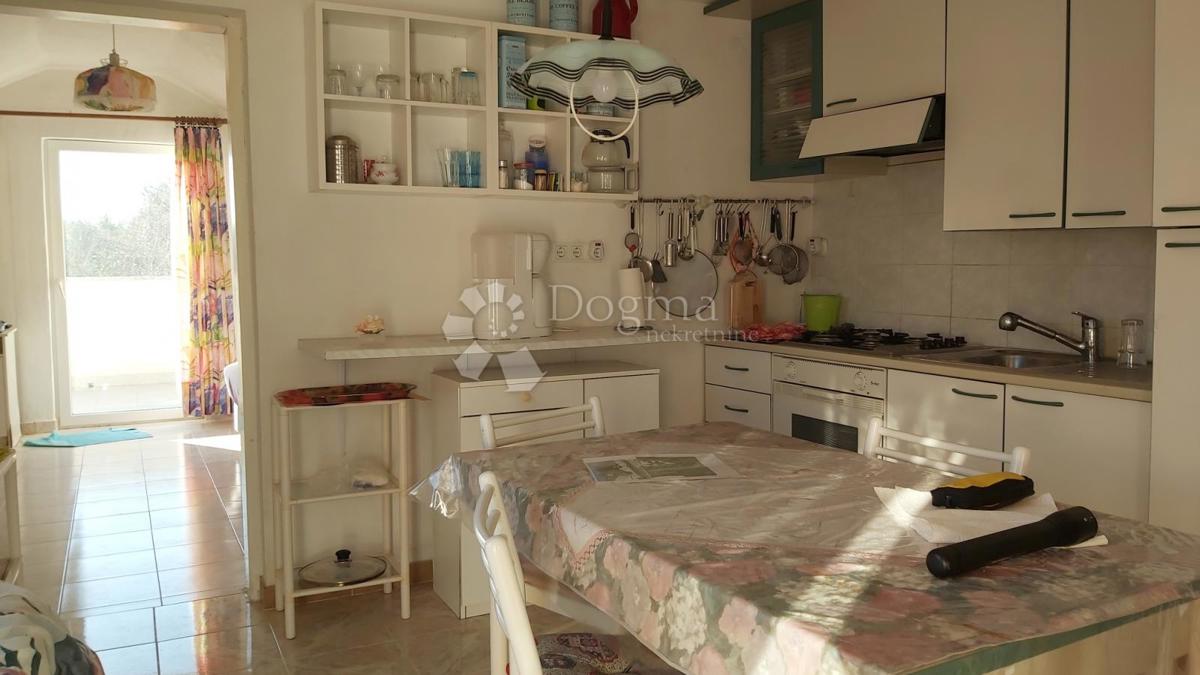 Hiša Labin, 300m2