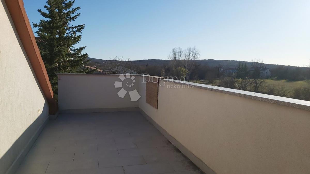 Hiša Labin, 300m2