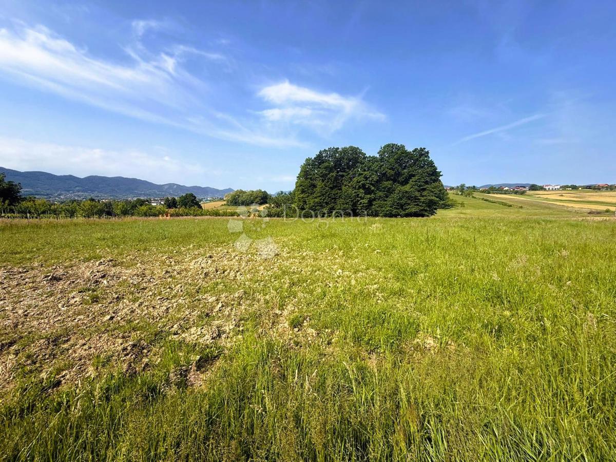 Zazidljivo zemljišče Ribić Breg, Ivanec, 7.096m2