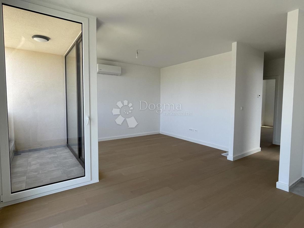 Stanovanje Centar, Velika Gorica, 64m2