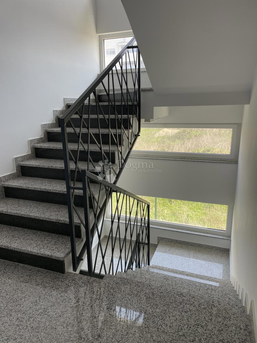 Stanovanje Centar, Velika Gorica, 64m2