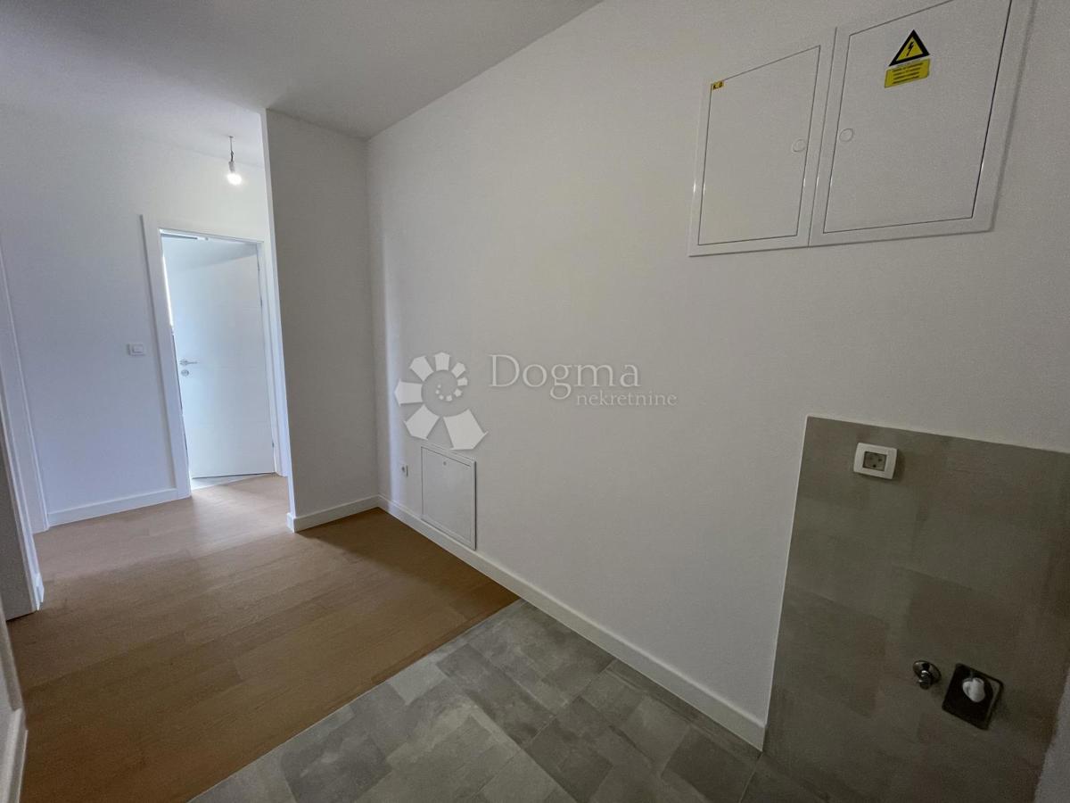 Stanovanje Centar, Velika Gorica, 64m2