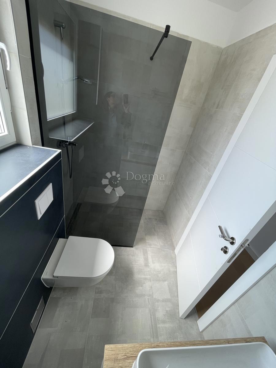 Stanovanje Centar, Velika Gorica, 64m2