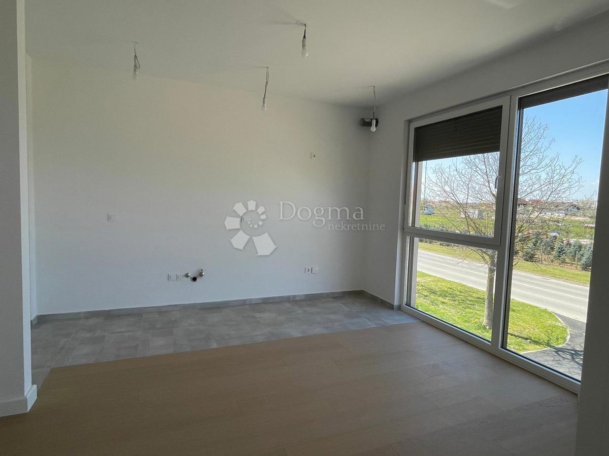Stanovanje Centar, Velika Gorica, 64m2