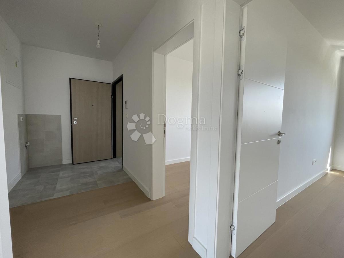 Stanovanje Centar, Velika Gorica, 64m2