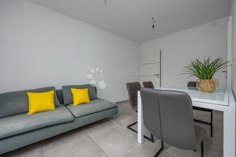 Apartma Crikvenica, 64m2