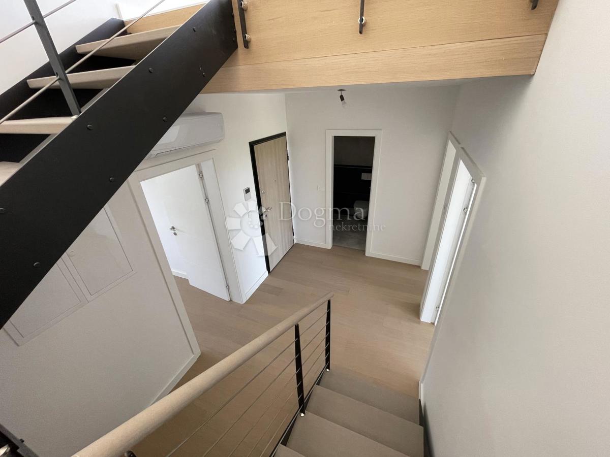 Stanovanje Centar, Velika Gorica, 160m2