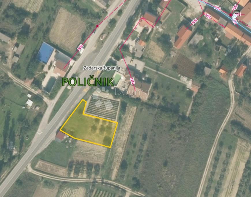 Zazidljivo zemljišče Poličnik, 915m2