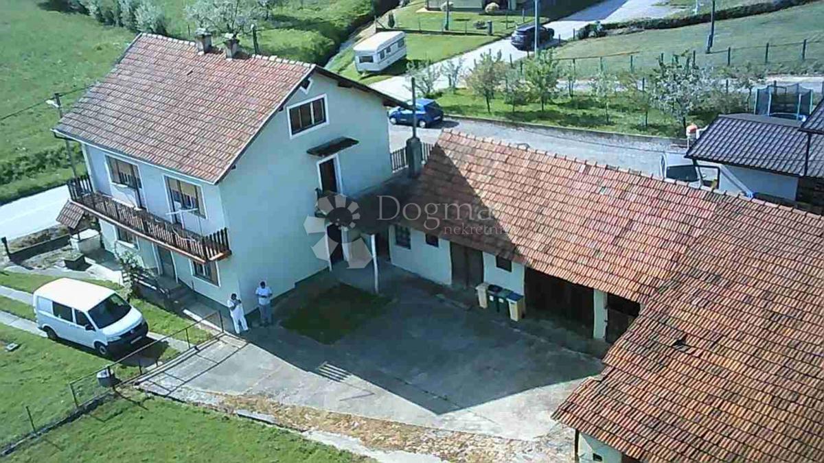 Hiša Lug Orehovički, Bedekovčina, 180m2