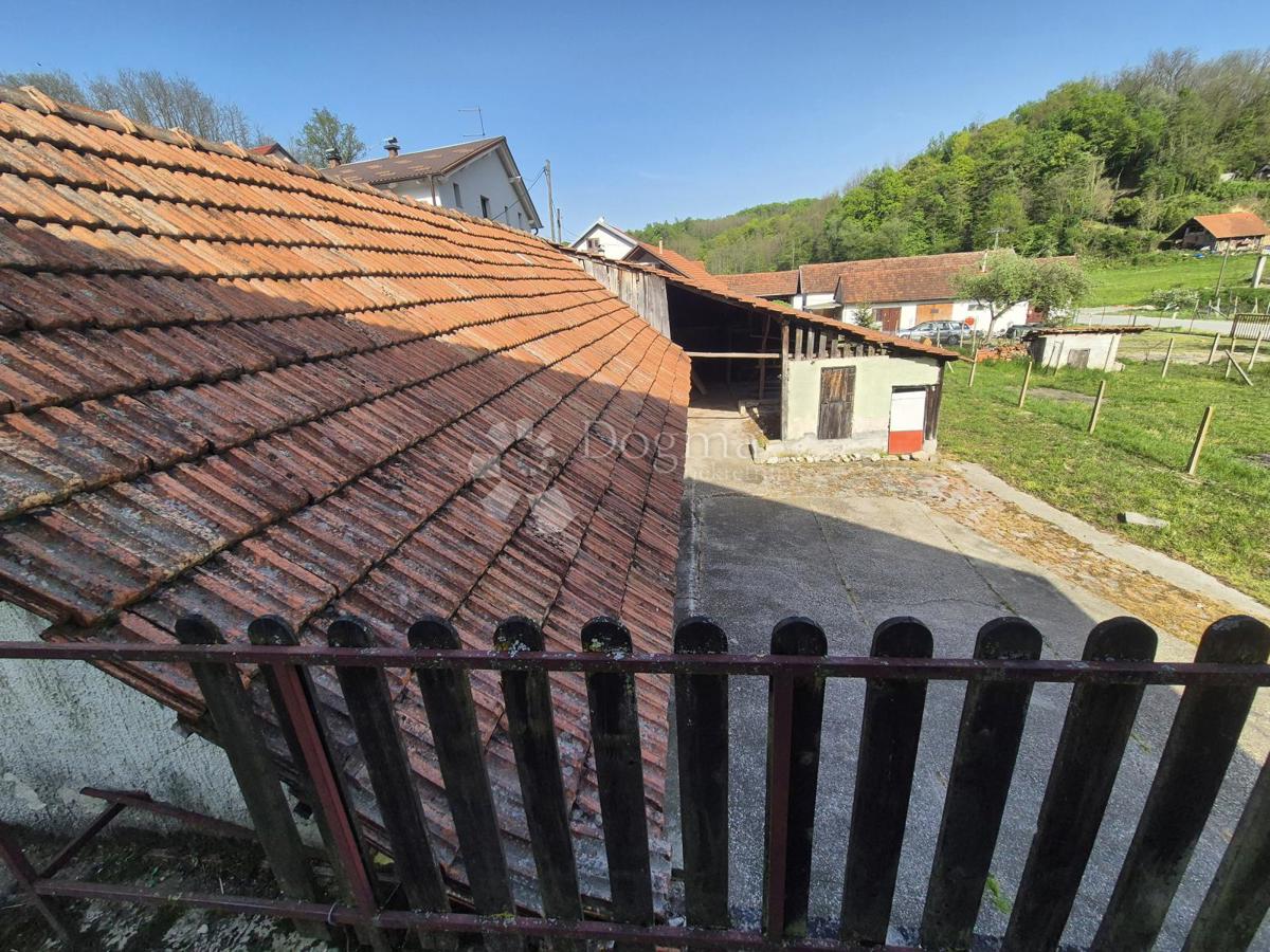 Hiša Lug Orehovički, Bedekovčina, 180m2