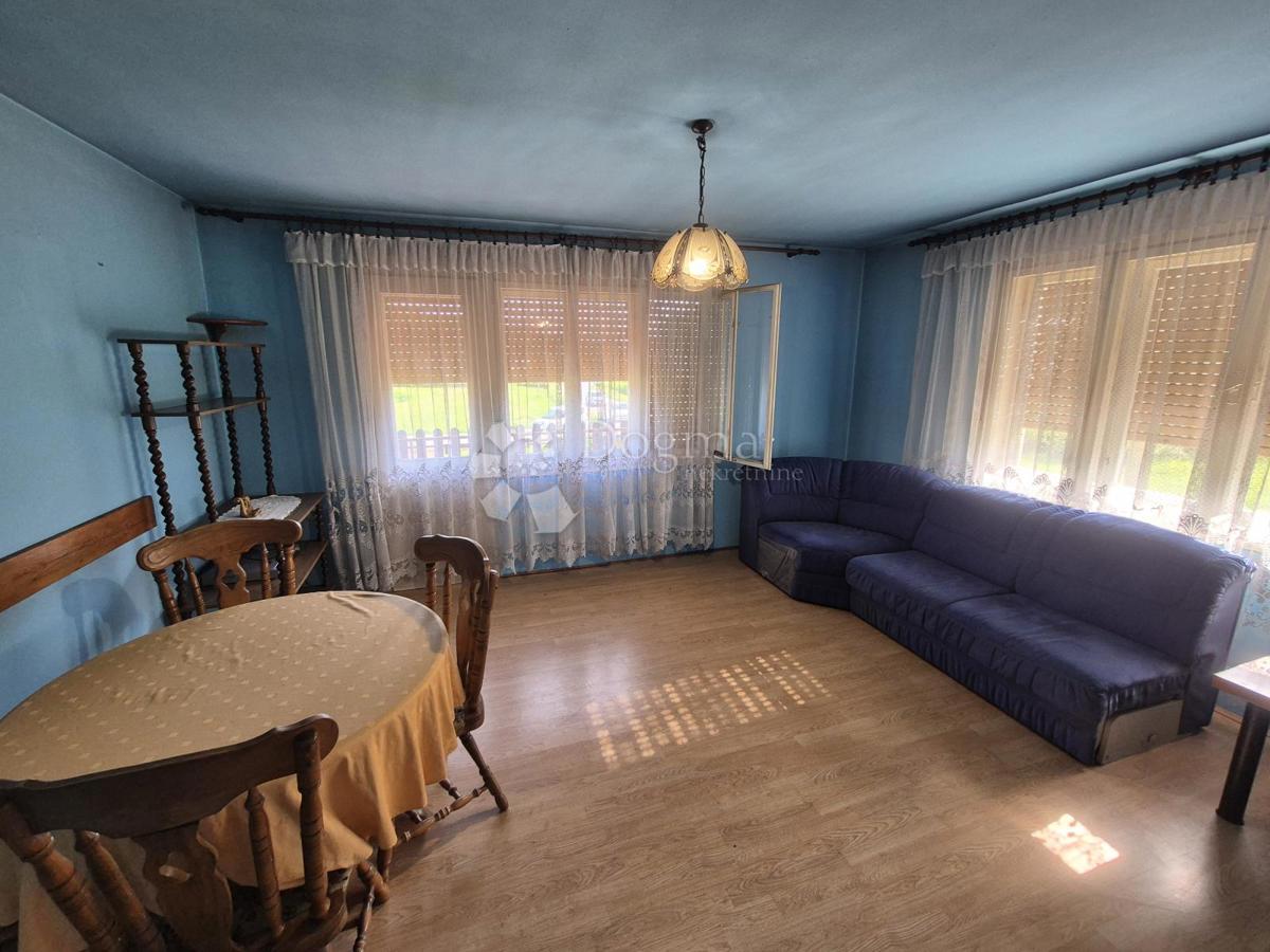 Hiša Lug Orehovički, Bedekovčina, 180m2