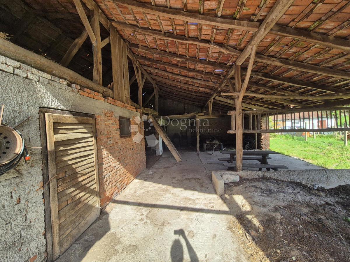 Hiša Lug Orehovički, Bedekovčina, 180m2