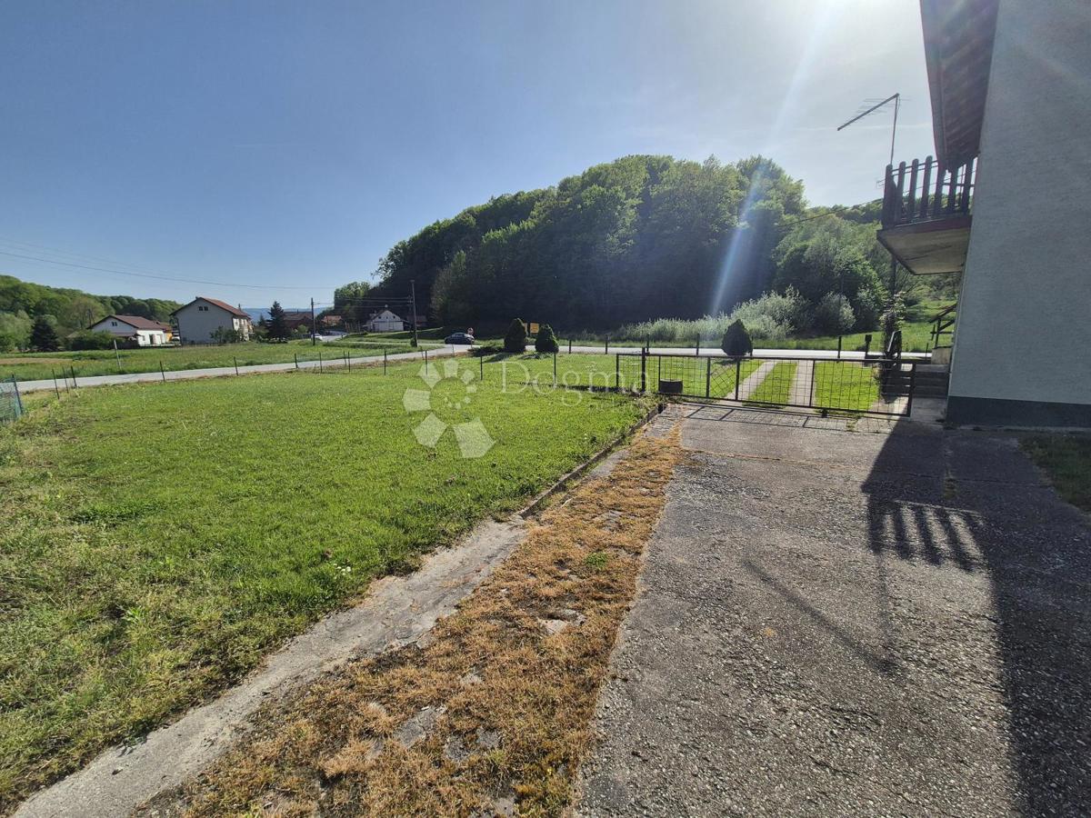 Hiša Lug Orehovički, Bedekovčina, 180m2