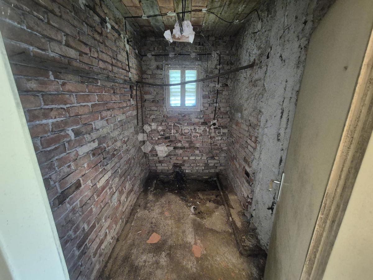 Hiša Lug Orehovički, Bedekovčina, 180m2