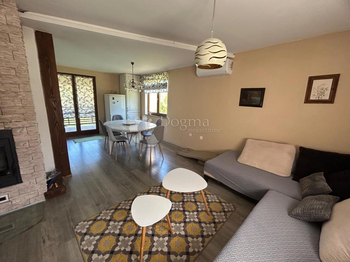 Hiša Komlenići, Vrbovsko, 250m2