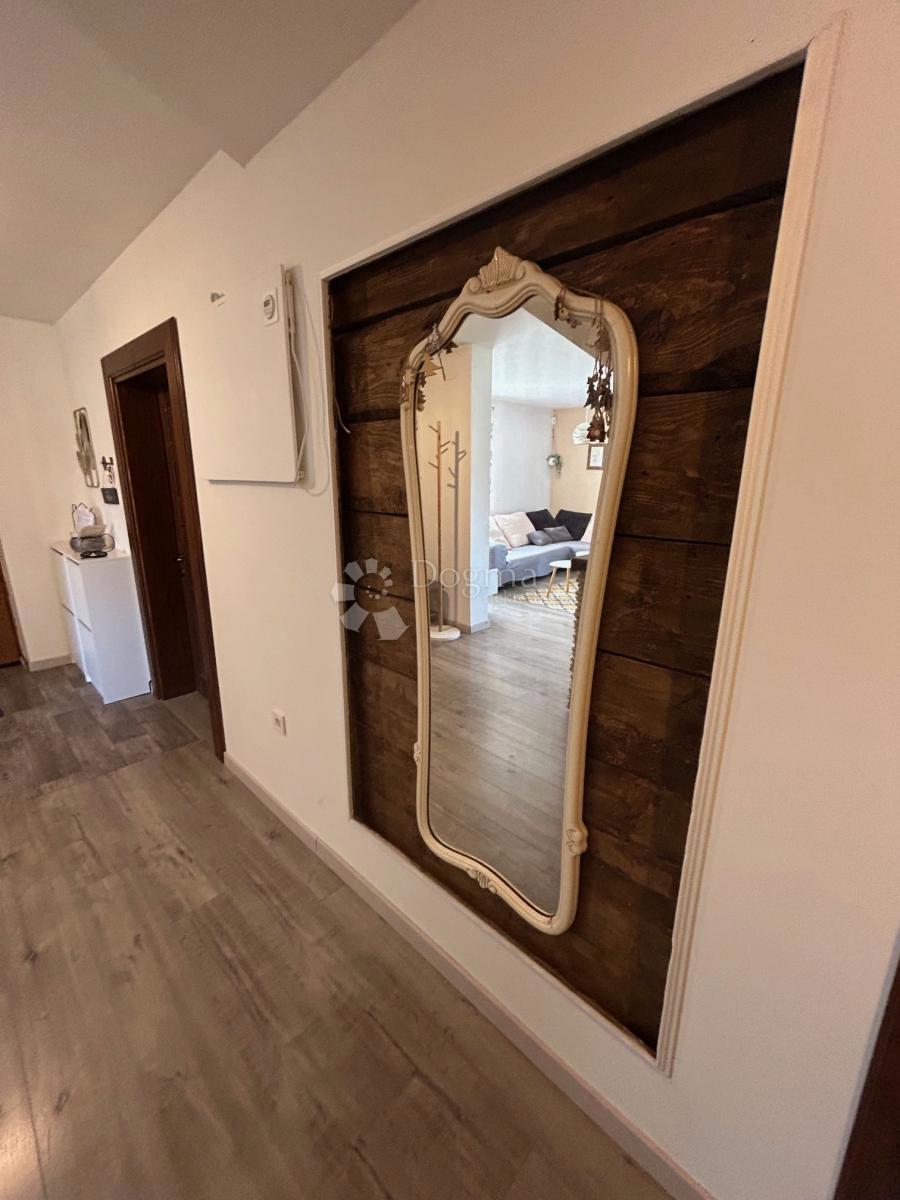 Hiša Komlenići, Vrbovsko, 250m2