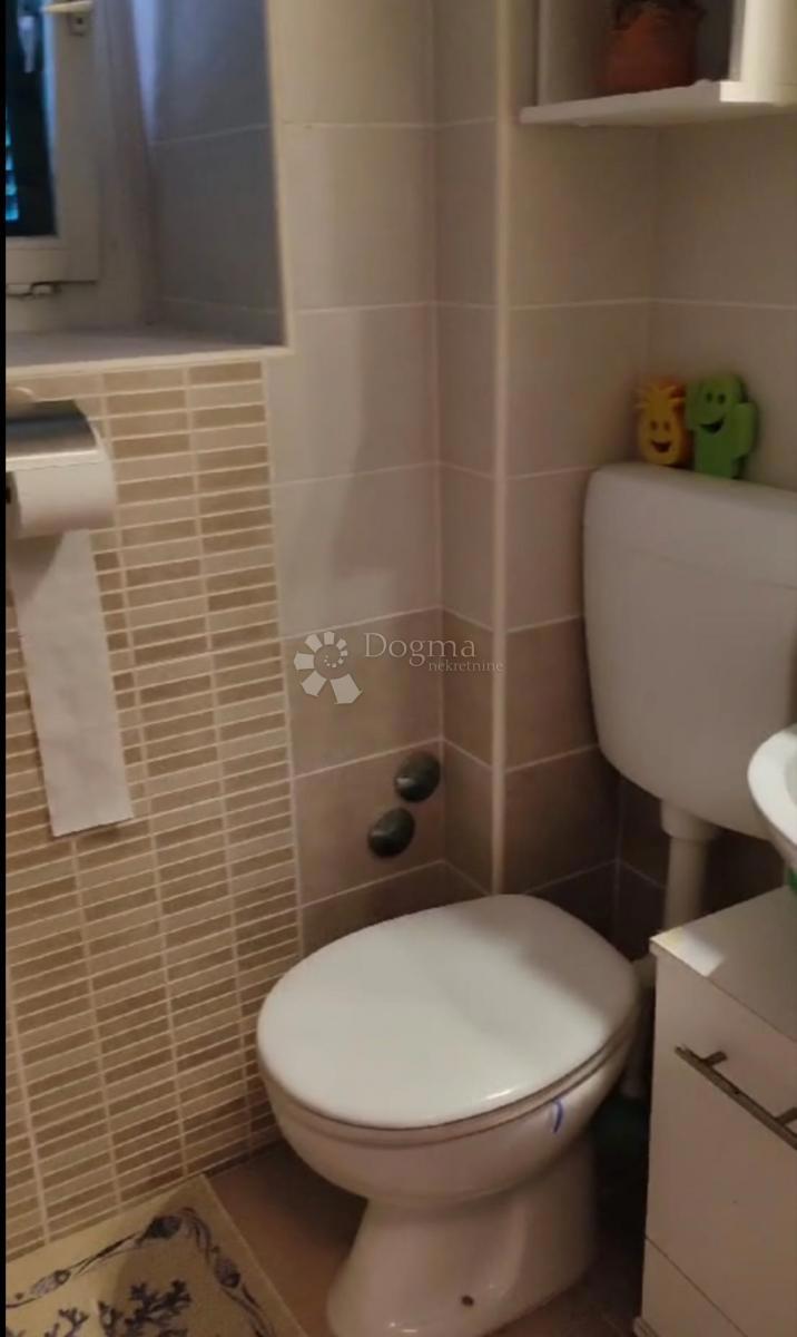 Poslovni prostor Srima, Vodice, 330m2
