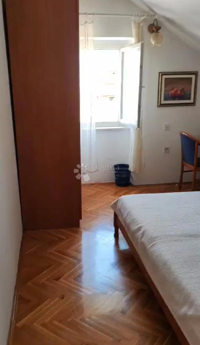 Poslovni prostor Srima, Vodice, 330m2