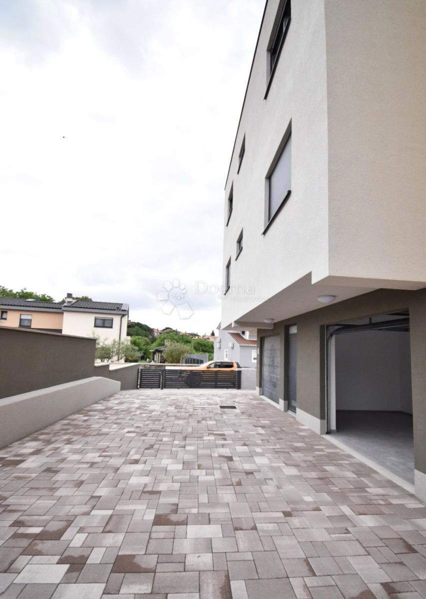 Stanovanje Štinjan, Pula, 73m2