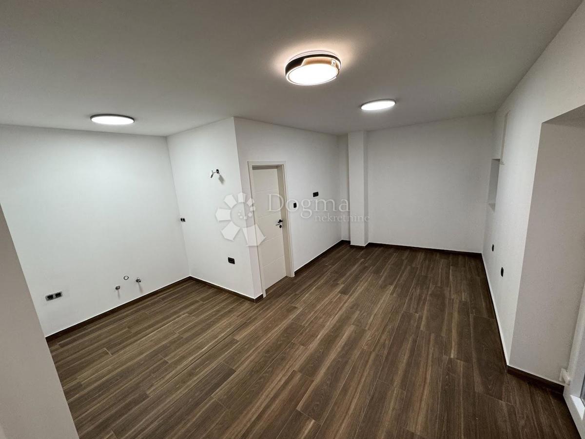 Nova hiša v Funtani s 3 apartmaji