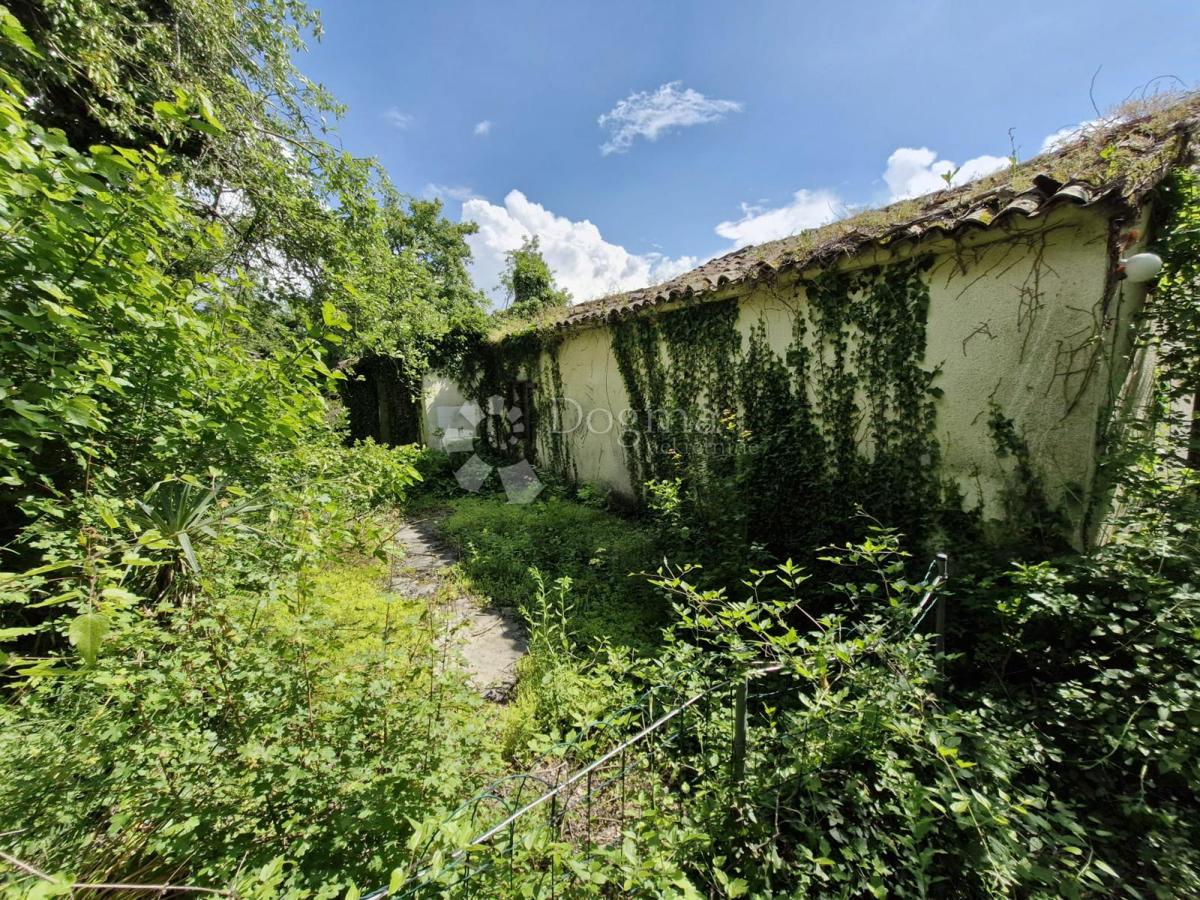 Hiša Buzet, 300m2