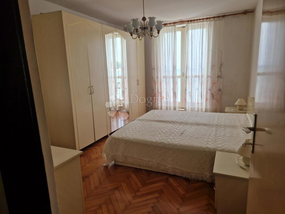 Stanovanje Poreč, 77m2