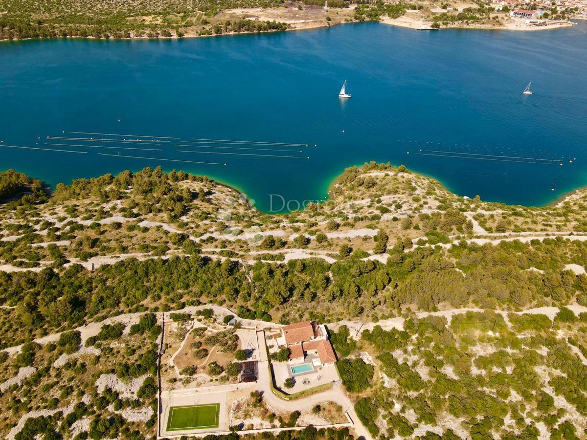 Kmetijsko zemljišče Grad, Šibenik, 20.394m2