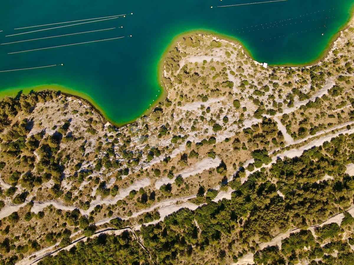 Kmetijsko zemljišče Grad, Šibenik, 20.394m2
