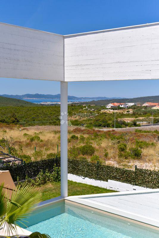 Hiša Debeljak, Sukošan, 220m2