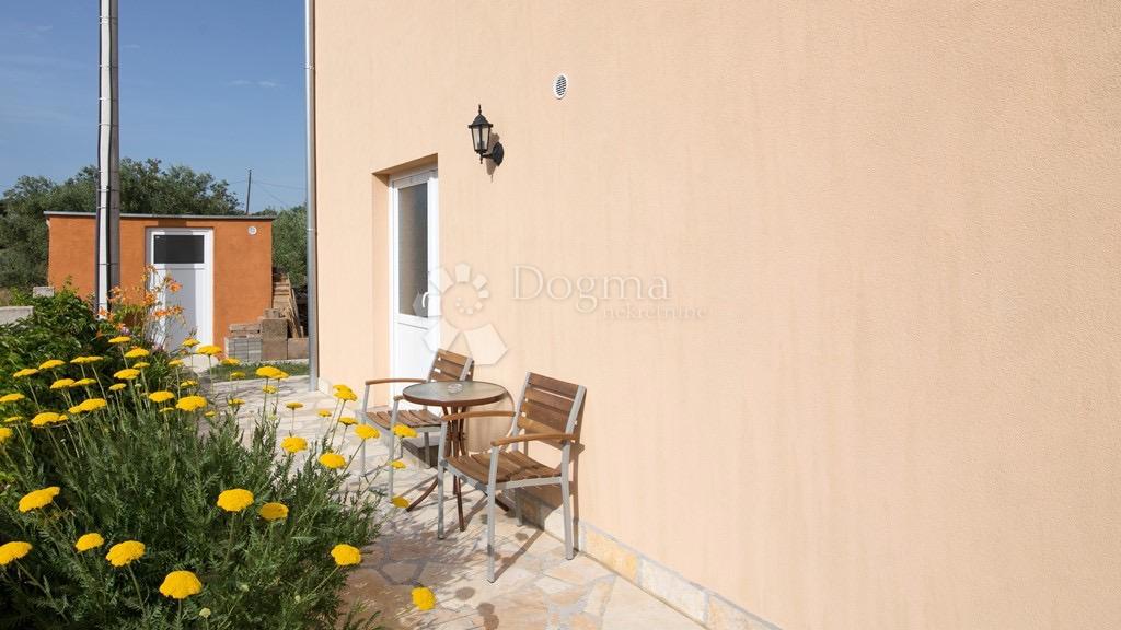 Hiša Biograd na Moru, 263,78m2