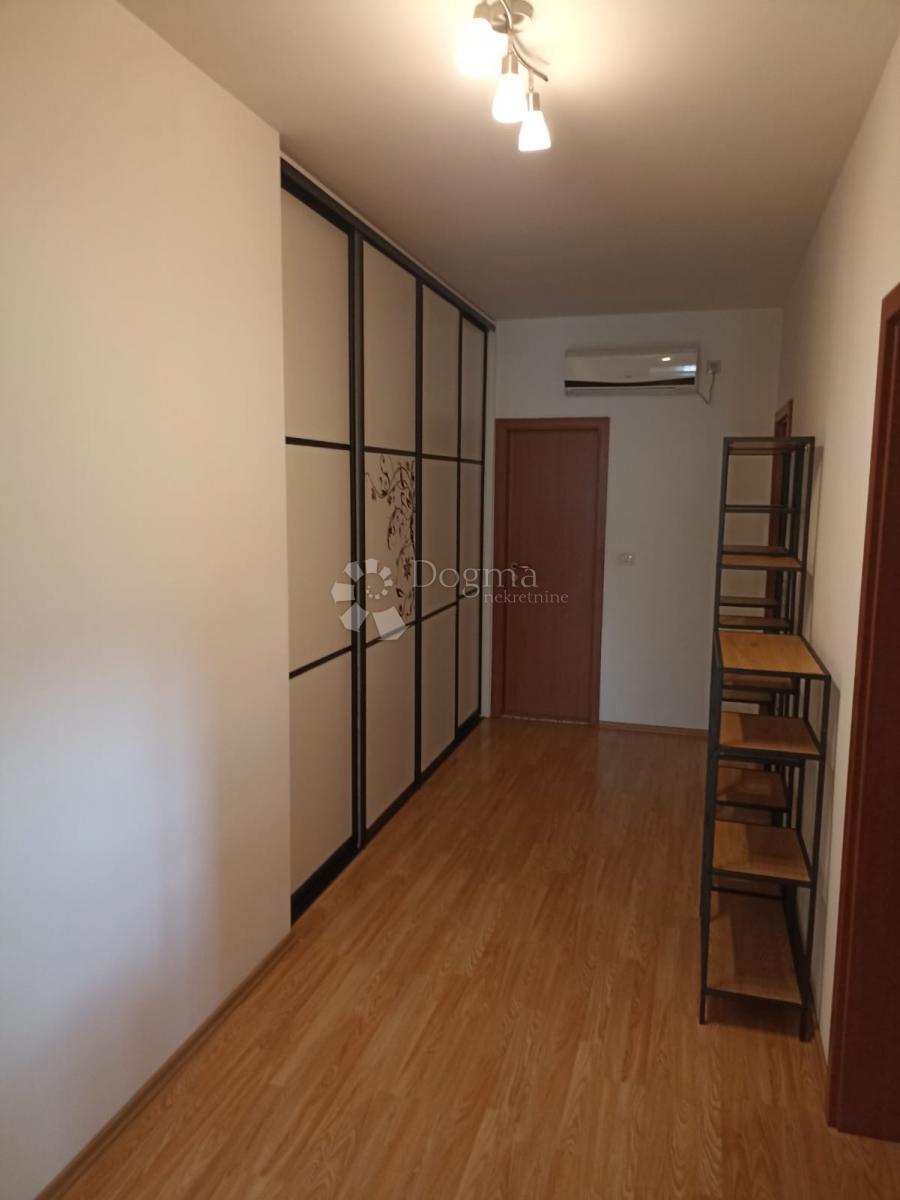 Hiša Biograd na Moru, 263,78m2